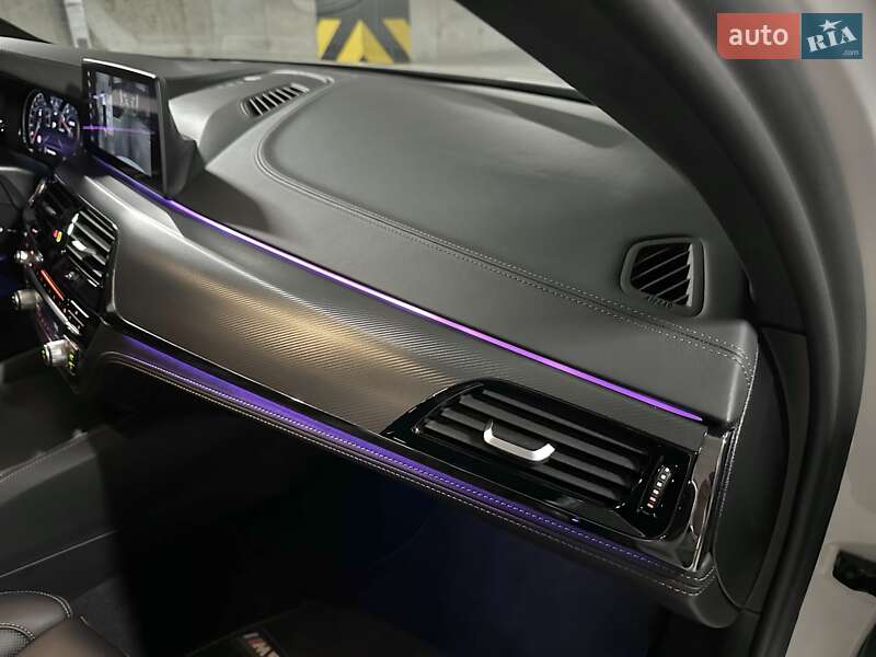 Седан BMW M5 2019 в Днепре