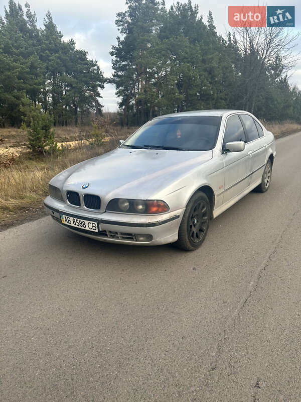 BMW M5 1998 BMW M5 1998