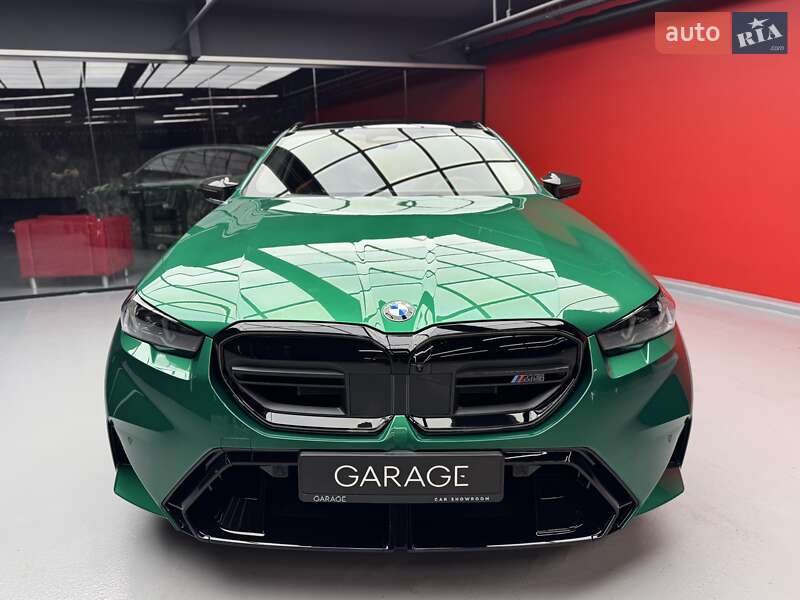 Универсал BMW M5 2025 в Киеве