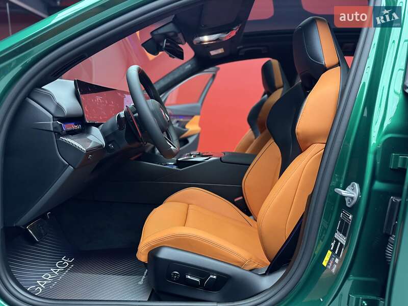 Универсал BMW M5 2025 в Киеве