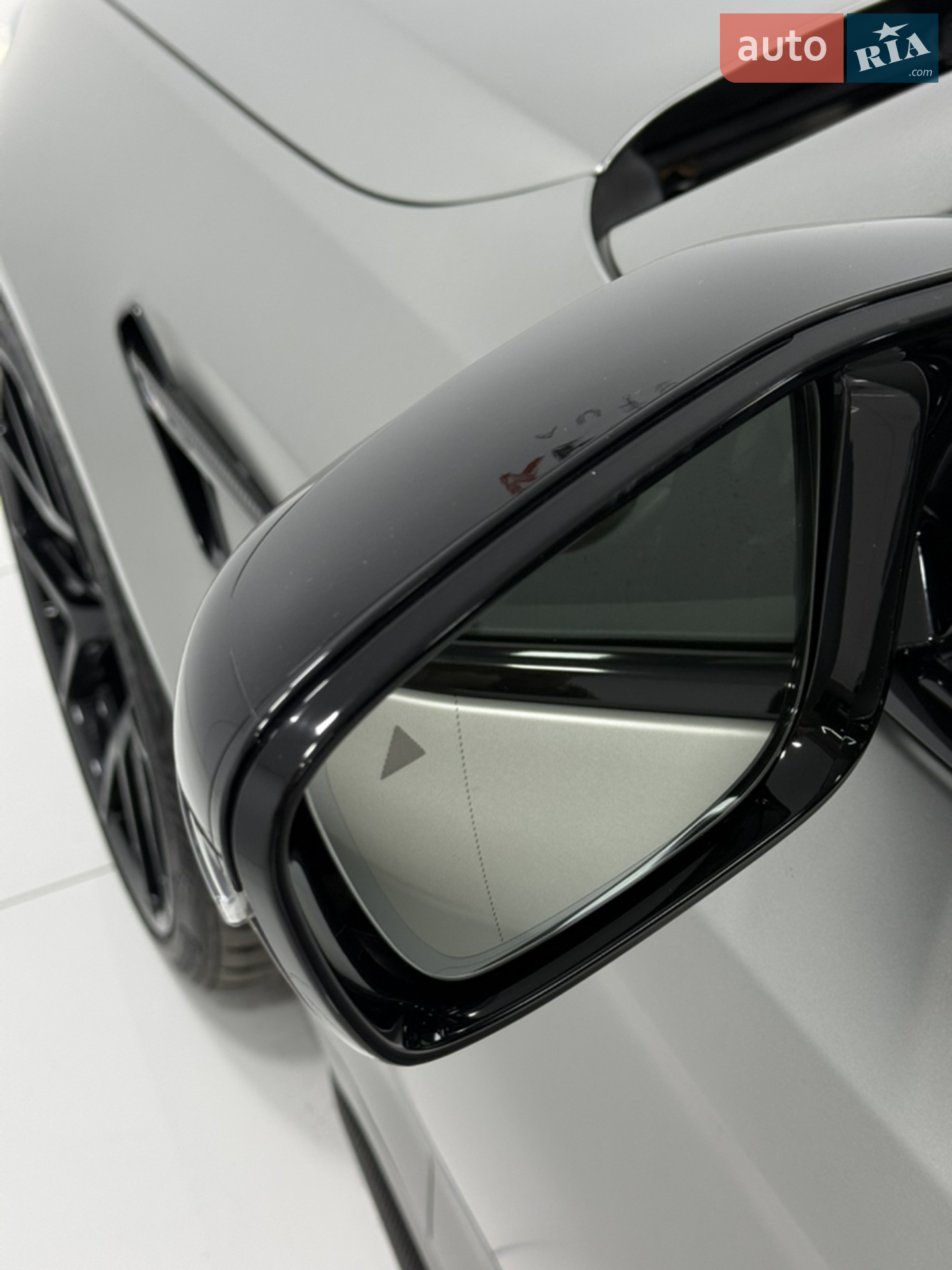 2018 BMW M5 - мініатюра 27