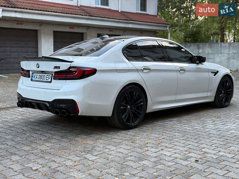 Седан BMW M5 2018 в Києві