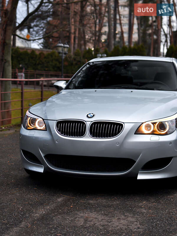 Седан BMW M5 2007 в Киеве