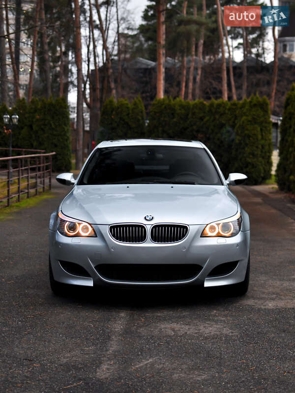 Седан BMW M5 2007 в Киеве