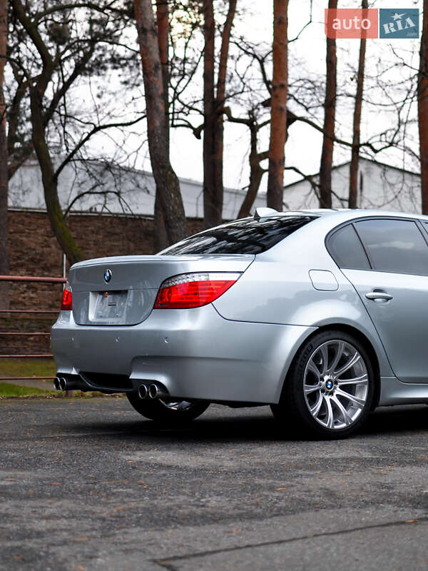 Седан BMW M5 2007 в Киеве