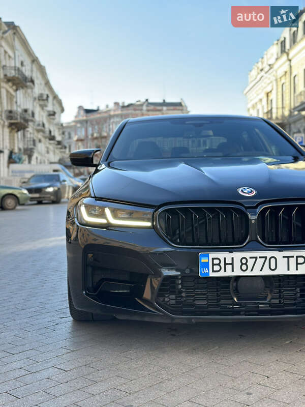 Седан BMW M5 2021 в Одесі