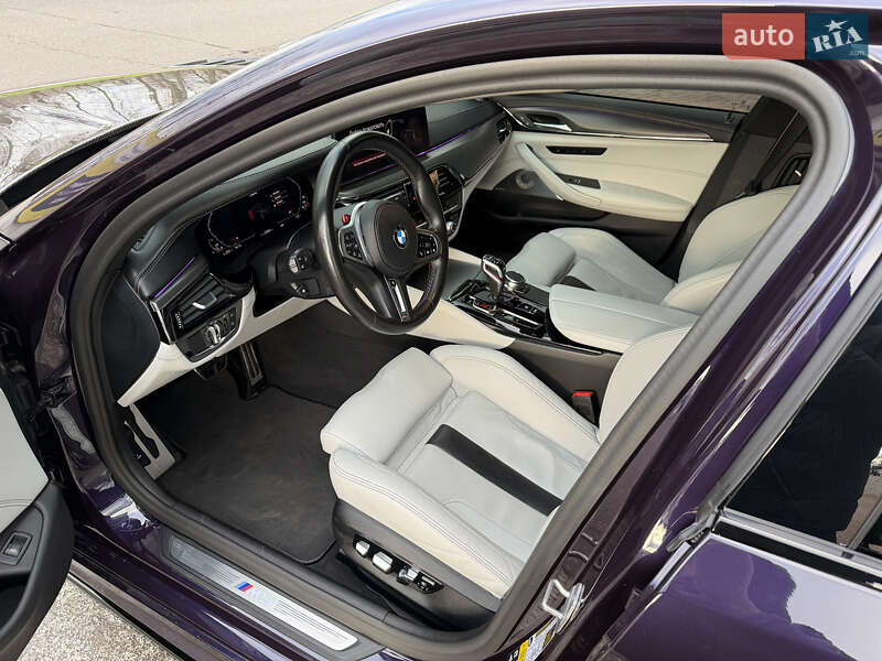 Седан BMW M5 2023 в Одессе