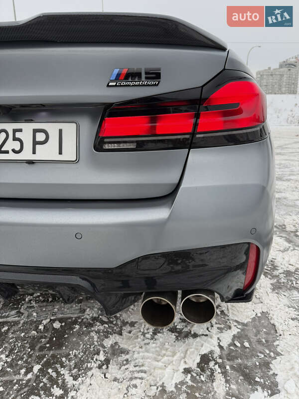 Седан BMW M5 2021 в Киеве