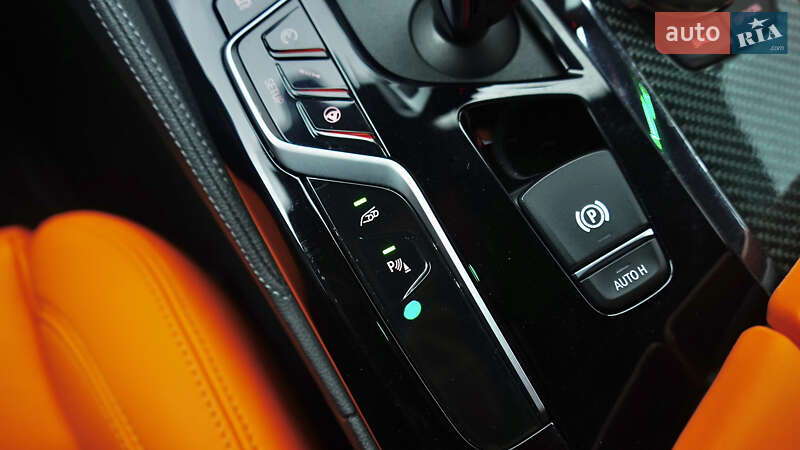 Седан BMW M5 2019 в Львове