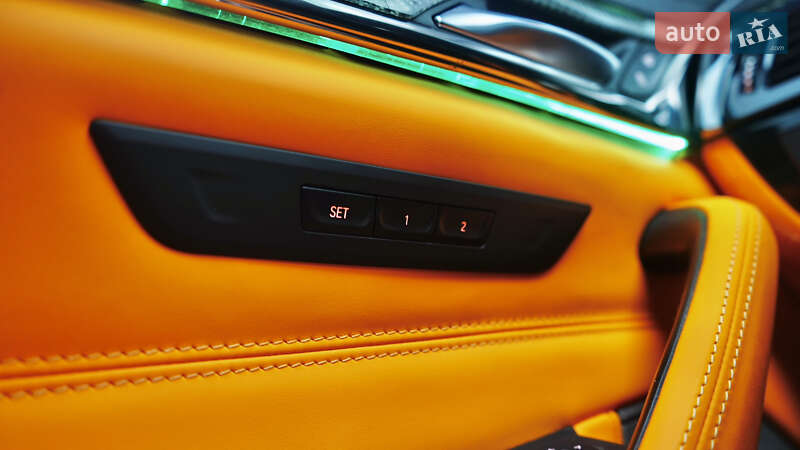 Седан BMW M5 2019 в Львове