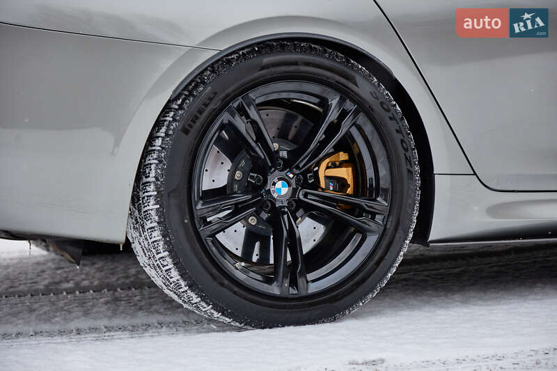 Седан BMW M5 2020 в Полтаве