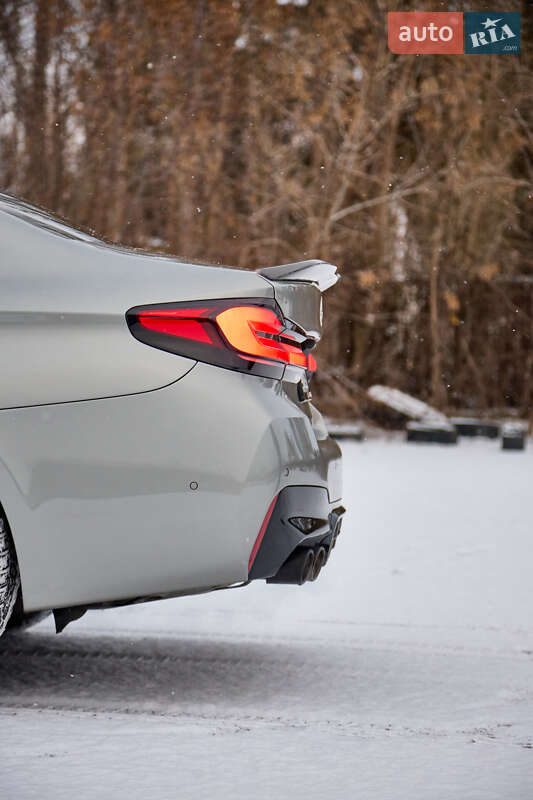 Седан BMW M5 2020 в Полтаве