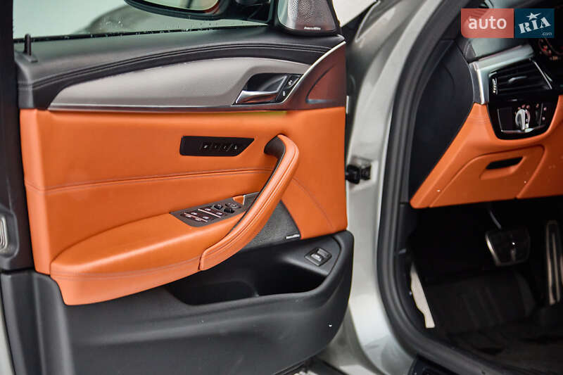 Седан BMW M5 2020 в Полтаве