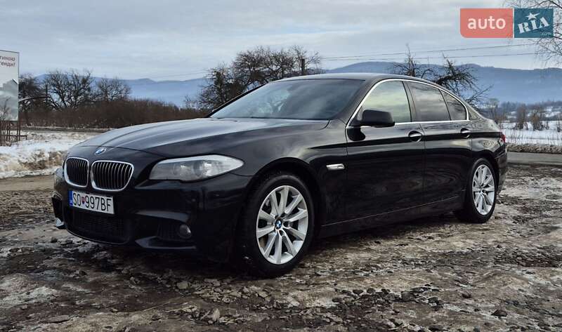 Седан BMW M5 2011 в Ужгороді