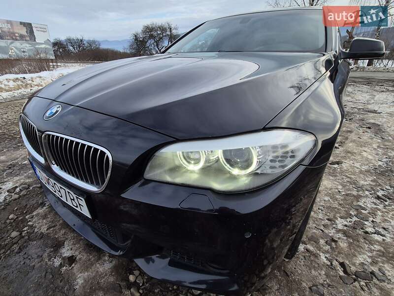 Седан BMW M5 2011 в Ужгороді