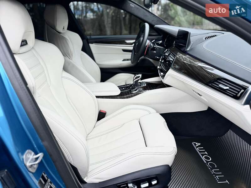Седан BMW M5 2018 в Києві