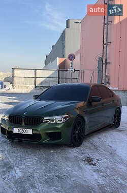 Седан BMW M5 2018 в Киеве