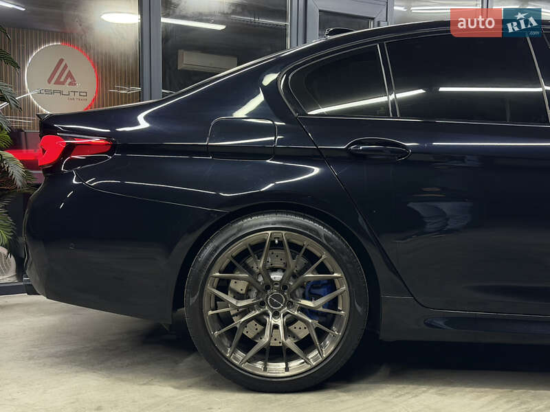Седан BMW M5 2018 в Одесі