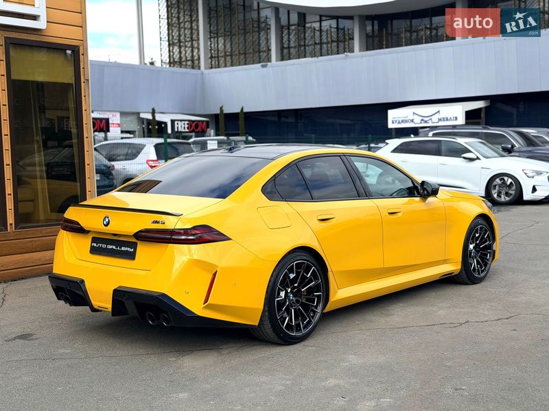 Седан BMW M5 2025 в Киеве фото 8 Седан BMW M5 2025 в Киеве