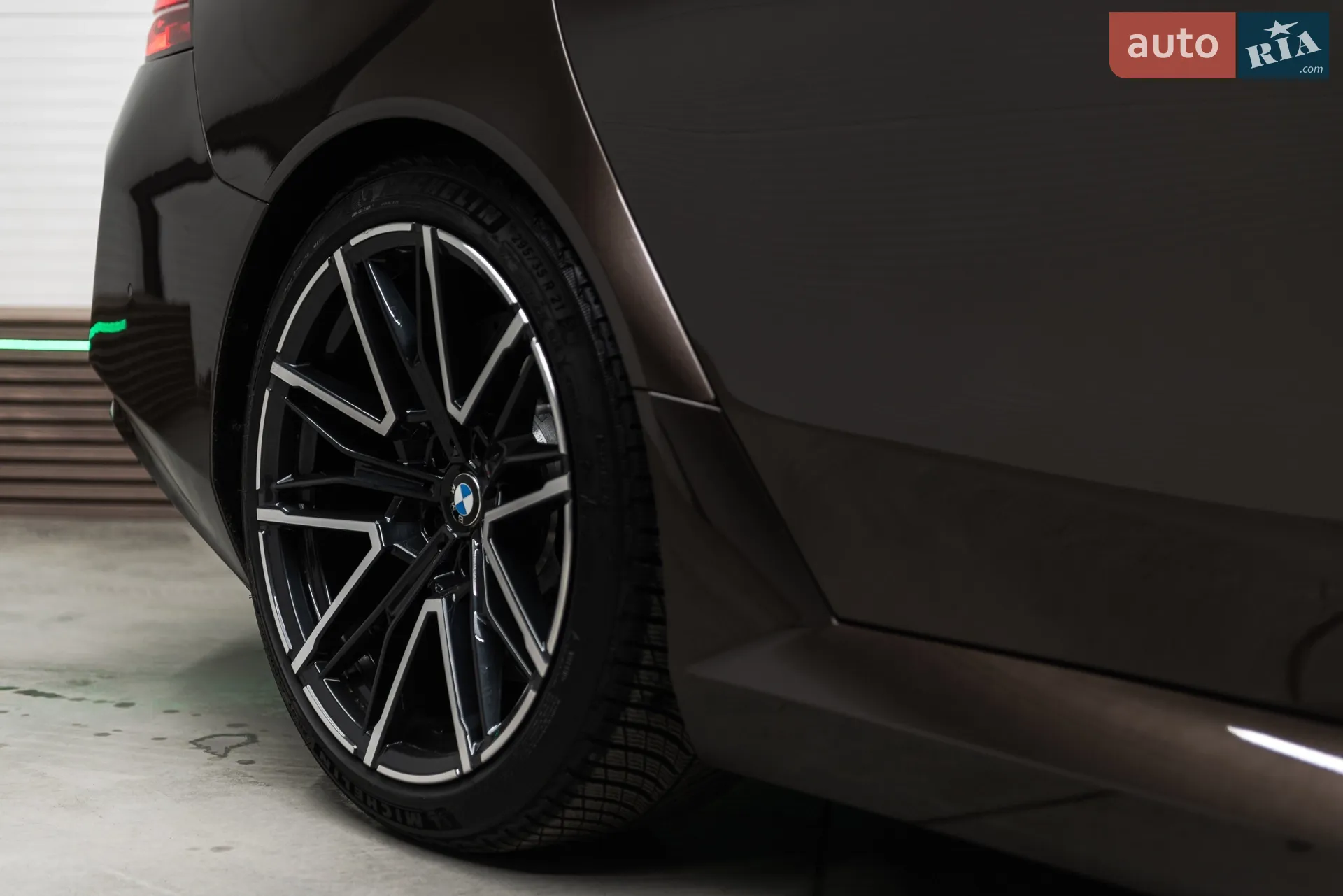 2025 BMW M5 - мініатюра 3