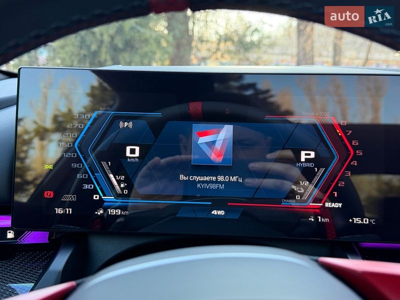 Седан BMW M5 2024 в Киеве