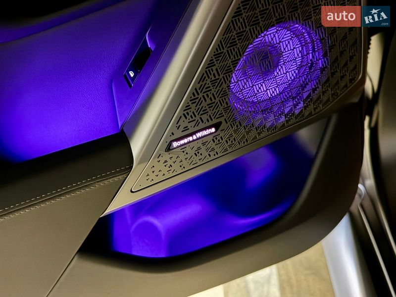 Седан BMW M5 2024 в Киеве