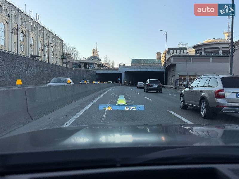 Седан BMW M5 2024 в Киеве