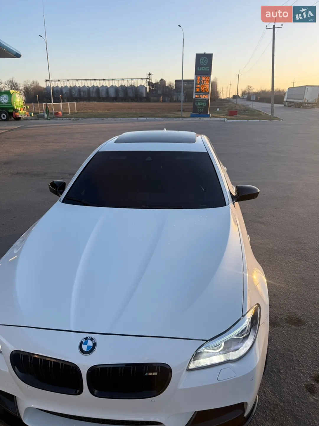 2013 BMW M5 - мініатюра 15