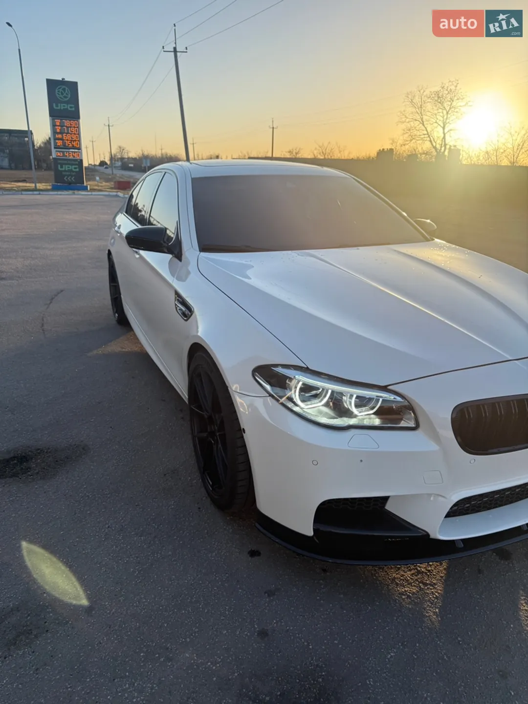 2013 BMW M5 - мініатюра 2