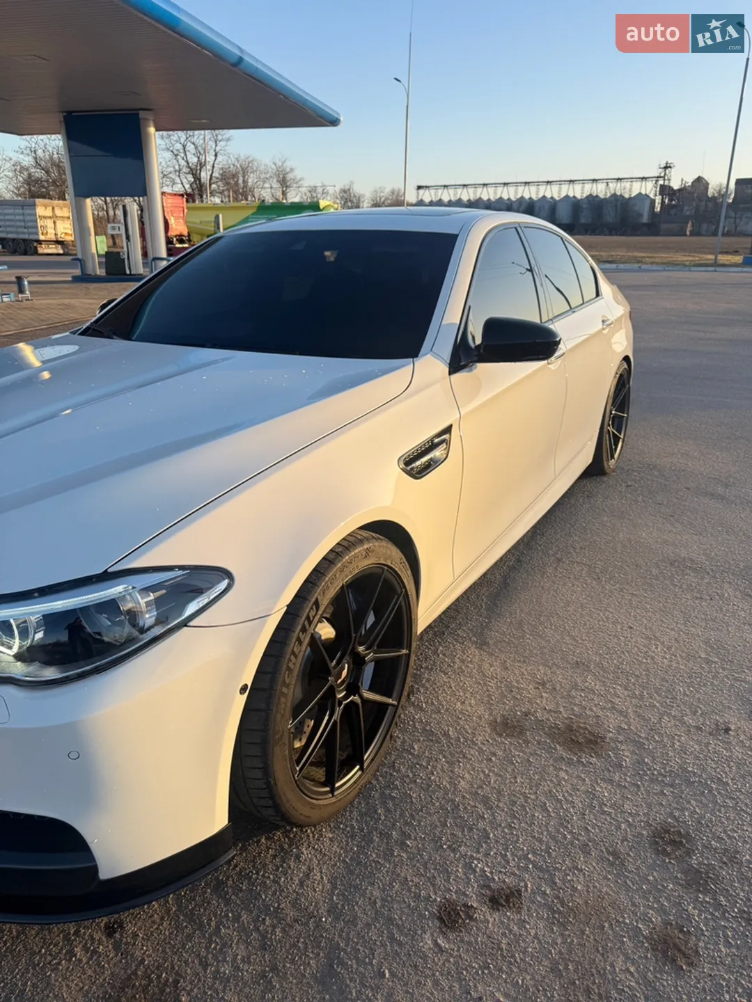 2013 BMW M5 - мініатюра 3