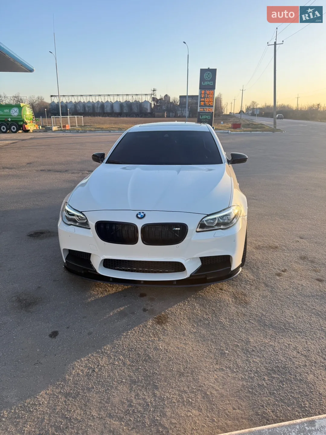 2013 BMW M5 - мініатюра 16