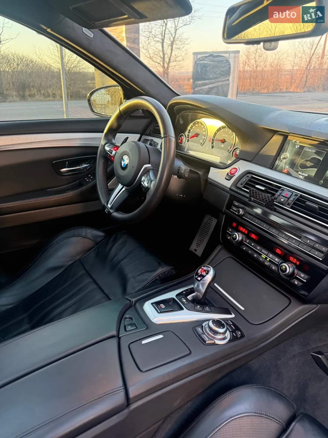2013 BMW M5 - мініатюра 23