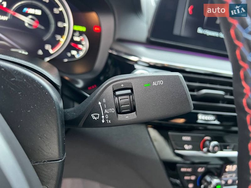 Седан BMW M5 2018 в Львове