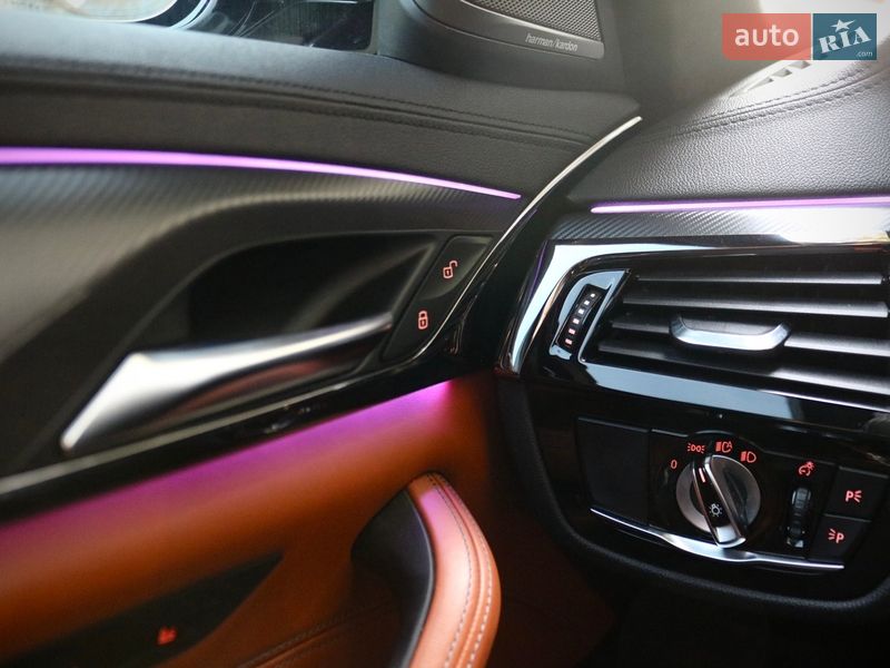 Седан BMW M5 2019 в Одесі