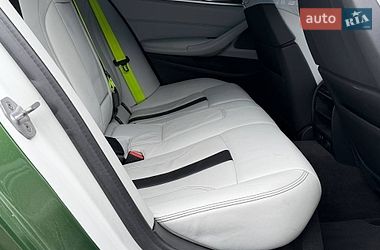 Седан BMW M5 2018 в Киеве