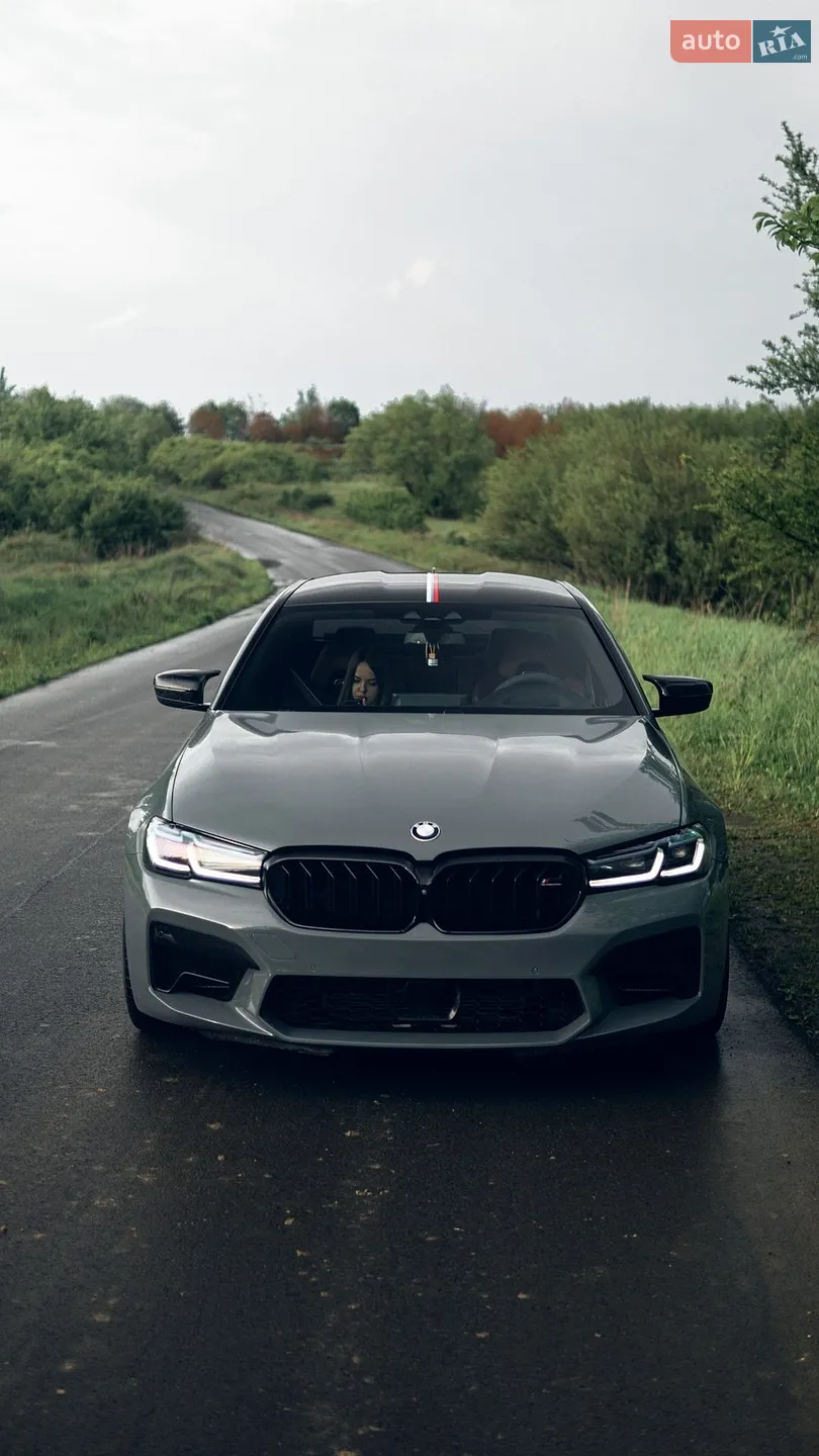 2019 BMW M5 - фото 1
