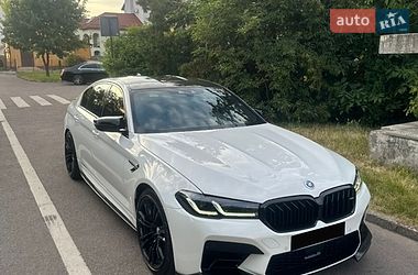 Седан BMW M5 2020 в Львові