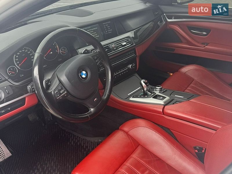 Седан BMW M5 2012 в Харькове