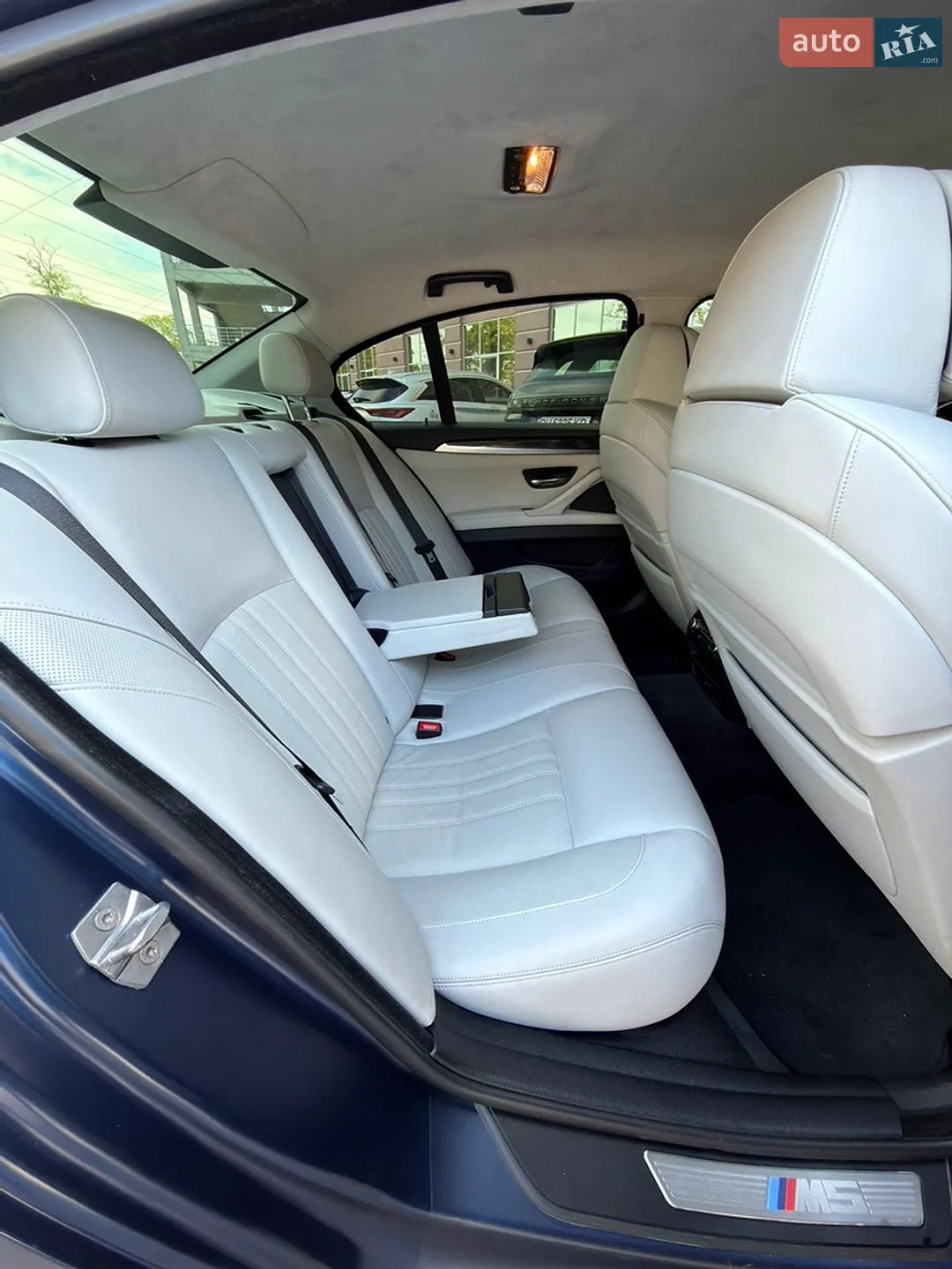 2012 BMW M5 - мініатюра 72