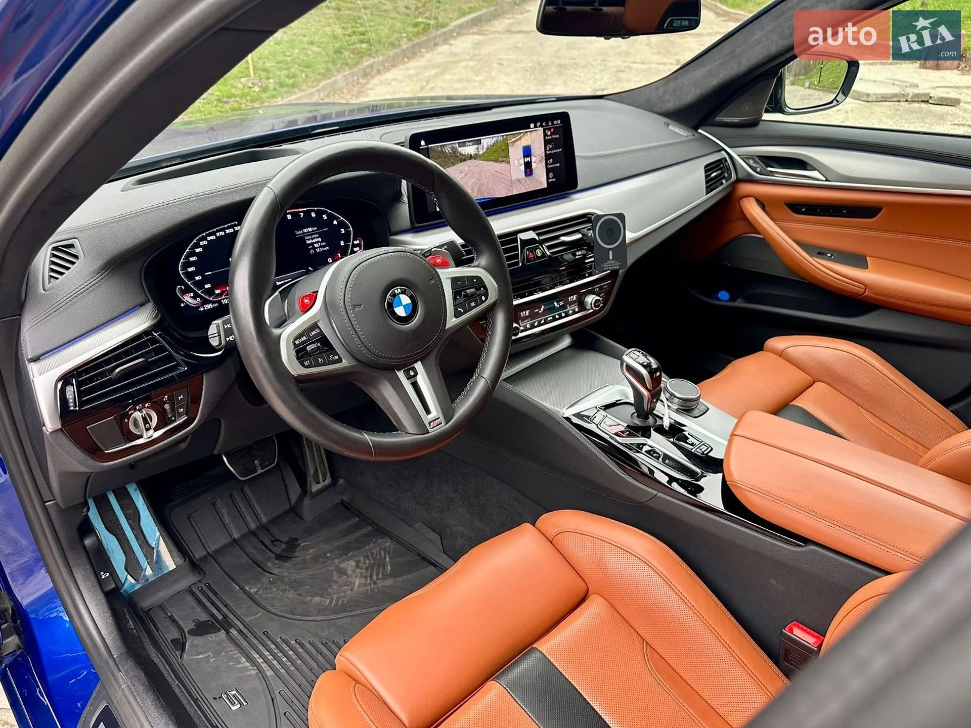 2022 BMW M5 - мініатюра 26