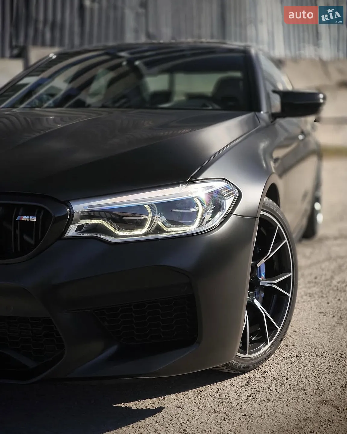 2019 BMW M5 - фото 1