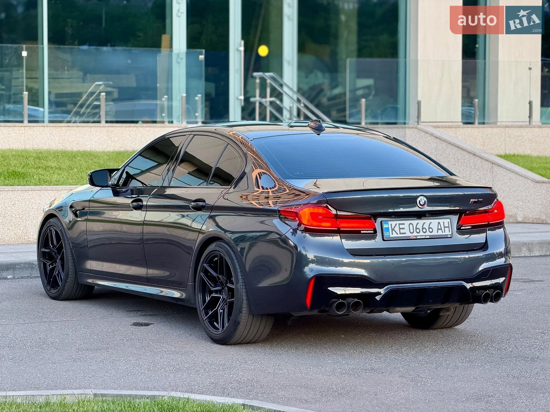 2018 BMW M5 - мініатюра 11