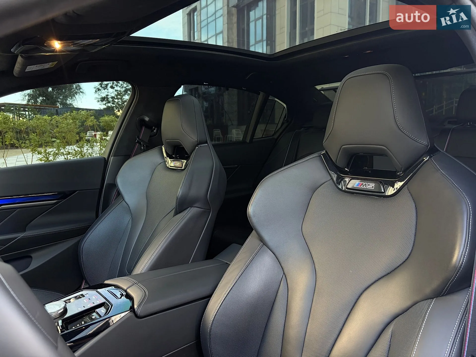 2025 BMW M5 - мініатюра 19