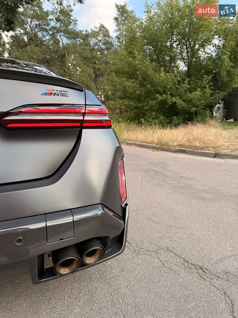 2025 BMW M5 - мініатюра 11