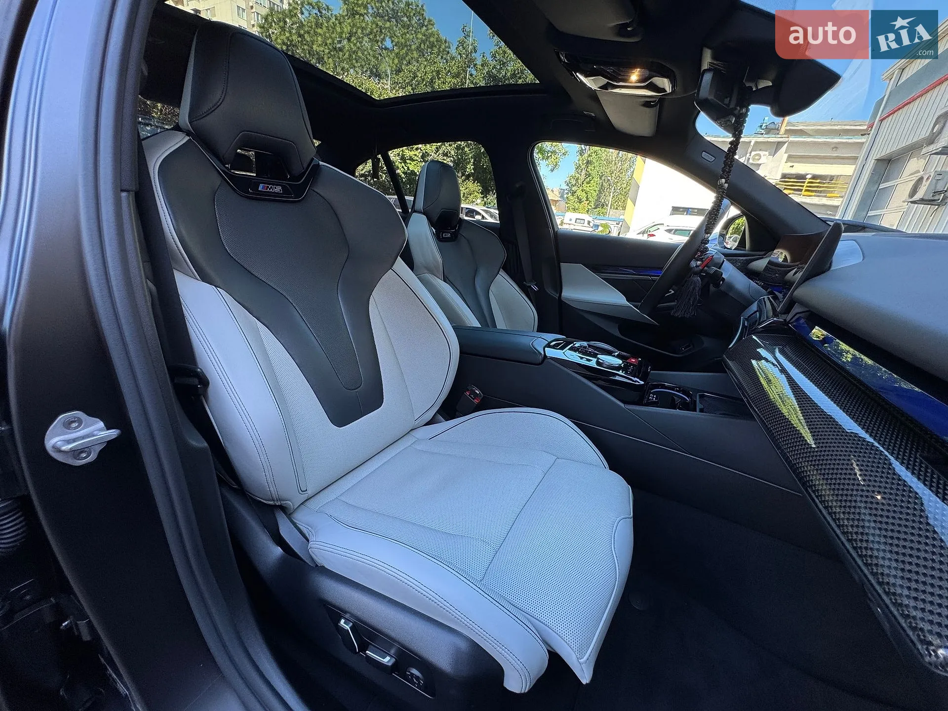 2025 BMW M5 - мініатюра 25