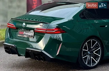 BMW M5 2025