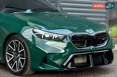 BMW M5 2025