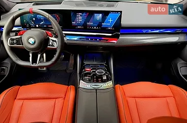 BMW M5 2025