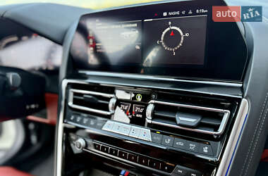 Купе BMW M8 Gran Coupe 2021 в 