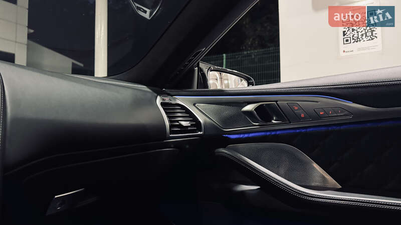 Купе BMW M8 Gran Coupe 2022 в Киеве